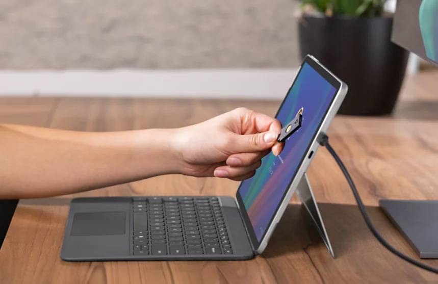 Microsoft Surface Pro 12 (microsoft.com)