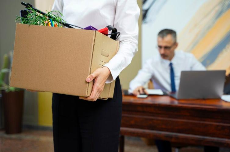 Bukan Karena Uang! Ini 10 Alasan Kenapa Orang Pilih Resign