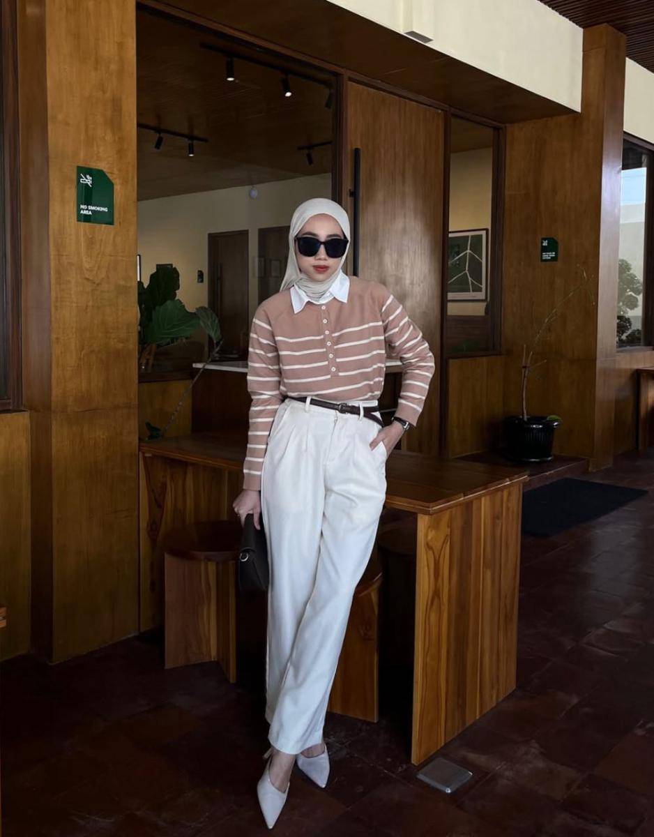 OOTD ala Dela Ayu (instagram.com/delaaayuu)