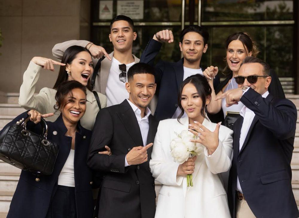 7 Ide Konsep Wedding ala Alexandra Daguise, Sederhana namun Hangat!