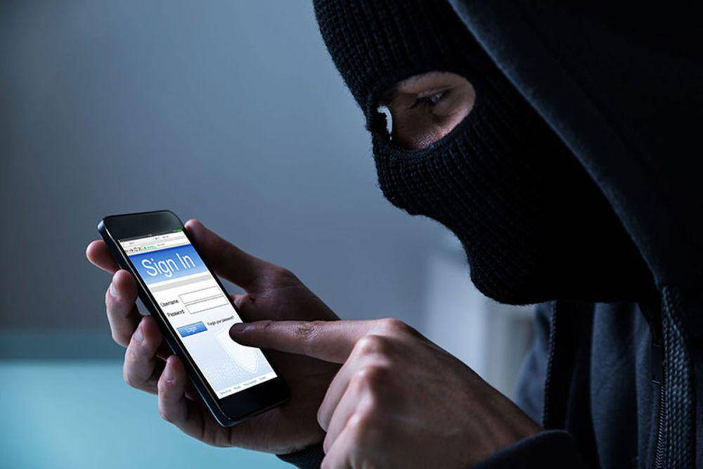 Ilustrasi hacker mencoba masuk ke akun anda (Kompas.com)