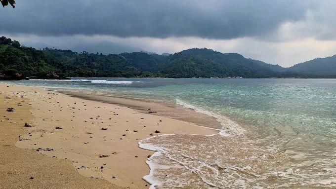 Pulau Kelapa, Hidden Gem Eksotis di Tanggamus Wajib Kamu Kunjungi