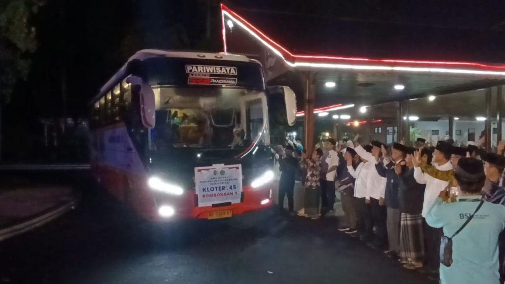89 CJH Cadangan Naik Status Asal Tulungagung Diberangkatkan