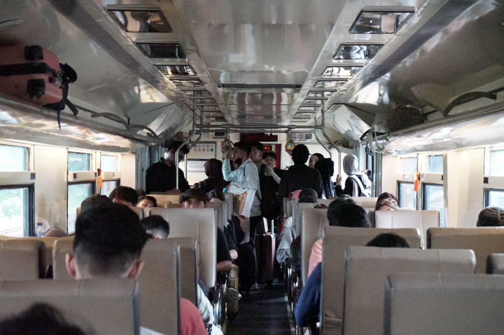 44.120 Penumpang Gunakan KA Bandara YIA selama Libur Waisak