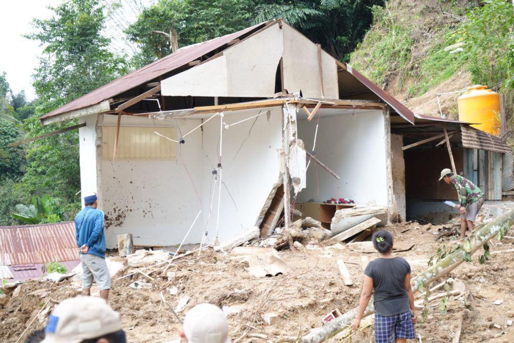14 Rumah Amblas di Kukar, Warisan Tambang Ilegal Picu Longsor Maut