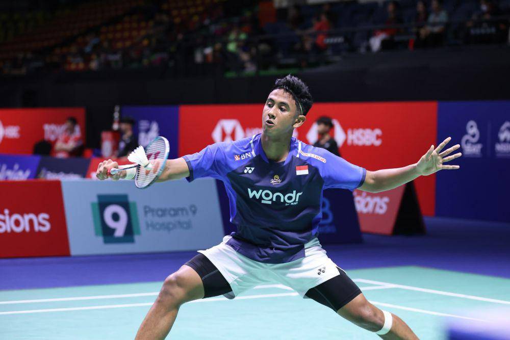 Tunggal putra muda Indonesia, Alwi Farhan memenangkan laga 32 besar Thailand Open 2025 (dok.PP PBSI)