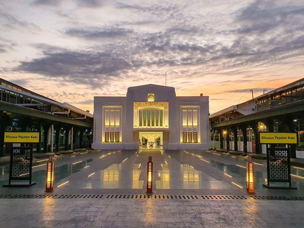 Wajah Baru Stasiun Yogyakarta Usai Beautifikasi, Jadi Spot Foto Wajib