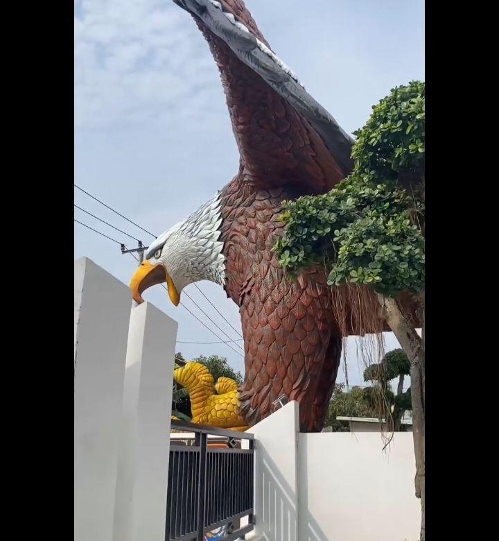 Instagram/ patung Burung Rajawali Cipaat