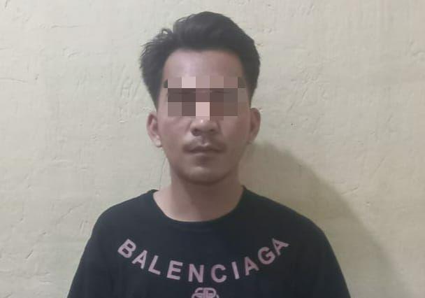 Tersangka penggelapan uang nasabah saat ditangkap Polres Ogan Ilir. (Dok. polres Ogan Ilir)