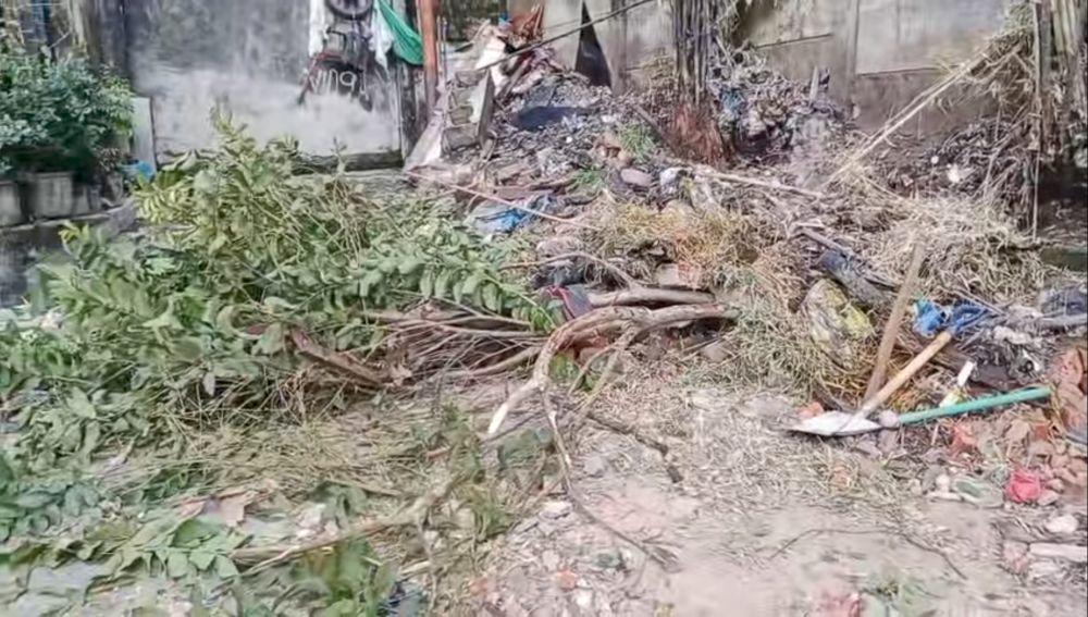 Tembok Belakang PTC Mall Palembang Roboh, 1 Luka 8 Motor Rusak