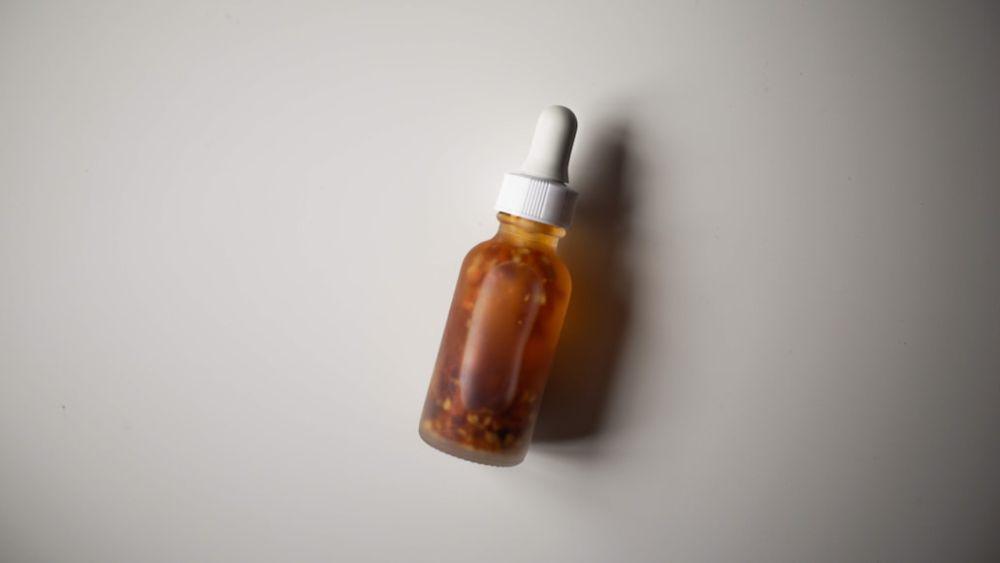 ilustrasi serum (unsplash.com/Cristi Ursea)