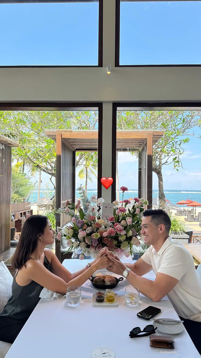 anniversary Nana Mirdad dan Andrew White (Instagram.com/nanamirdad_)