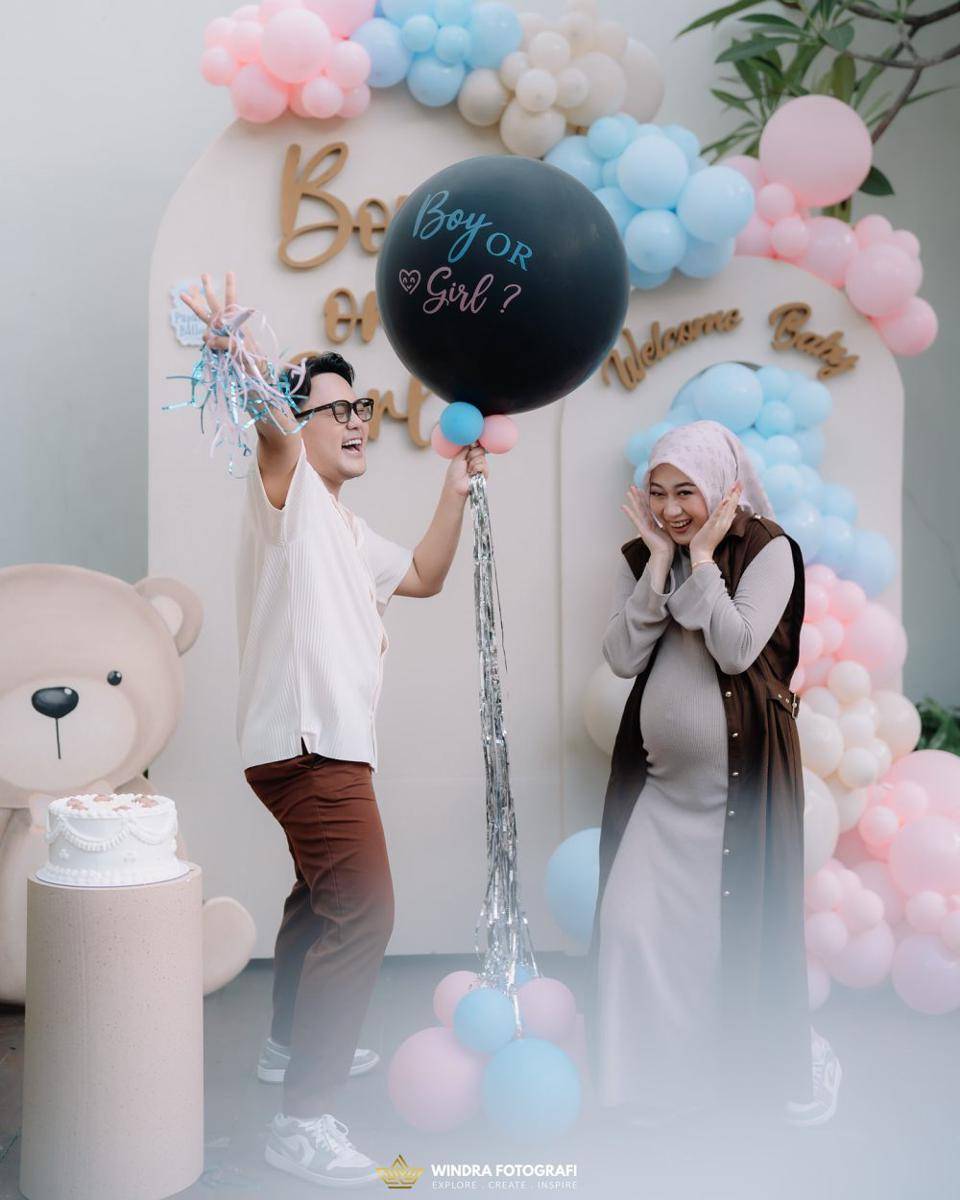 potret gender reveal istri Danang Pradana (danang_official91)