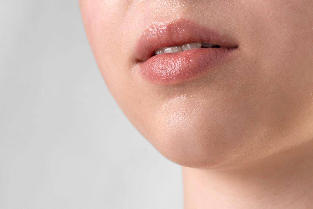 Ilustrasi bibir wanita (freepik.com/freepik)