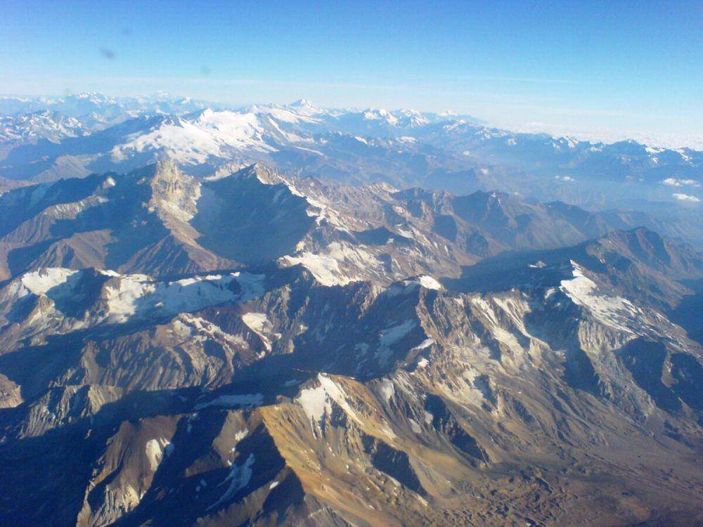Pegunungan Andes (id.wikipedia.org)