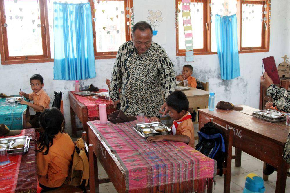 Yayasan Holong do Ondolan melakukan uji coba Makan Bergizi Gratis di Humbahas (dok.istimewa)