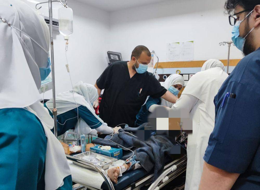 Almarhum Sagiyem Karyo Dikromo saat mendapatkan perawatan medis di Saudi National Hospital (SNH), Mekkah. (Dok. Kanwil Kemenag Lampung) .