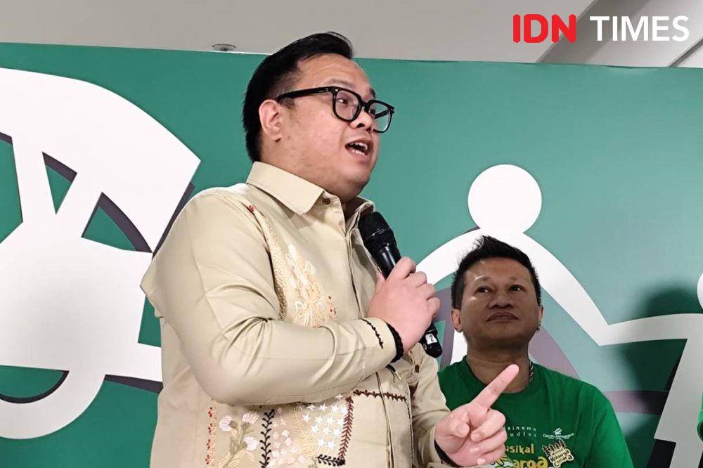 Cristian Imanuell saat jumpa pers Musikal Keluarga Cemara di Ciputra Artpreneur Theatre, Jakarta, Rabu (14/5/25) (dok. IDN Times/Shandy Pradana)