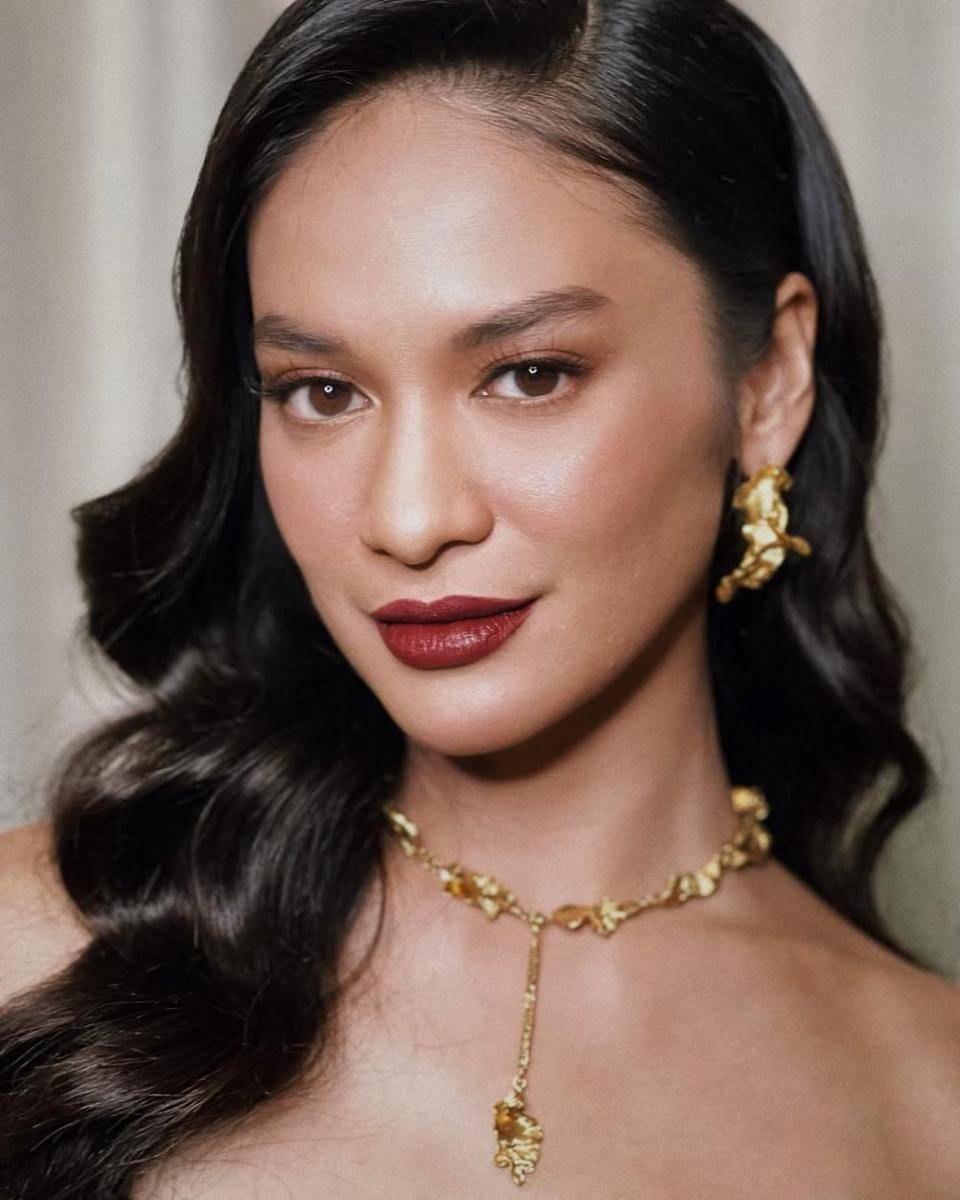 ide makeup kulit sawo matang ala Hana Malasan (instagram.com/hanamalasan)