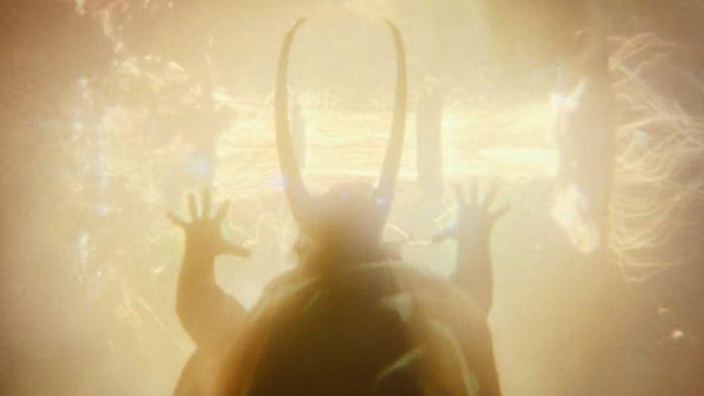 Loki menghancurkan Temporal Loom (dok. Marvel Studios/Loki)