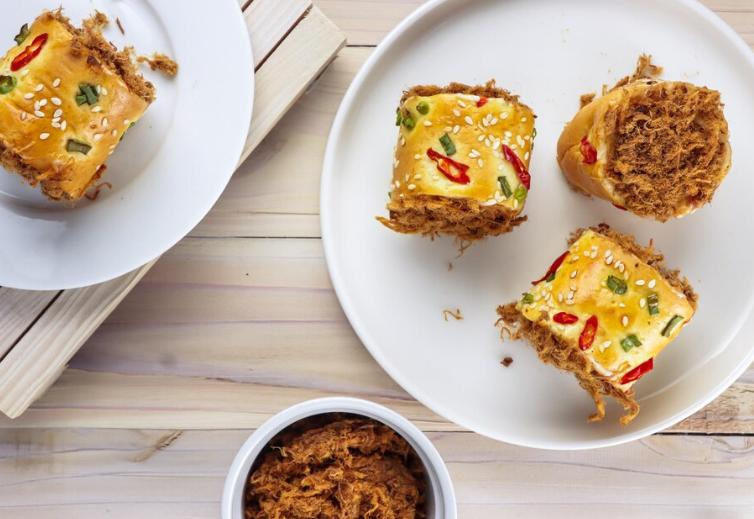 Resep Roti Tawar Gulung Abon, Floss Roll Ala-Ala Cuma Pakai Teflon