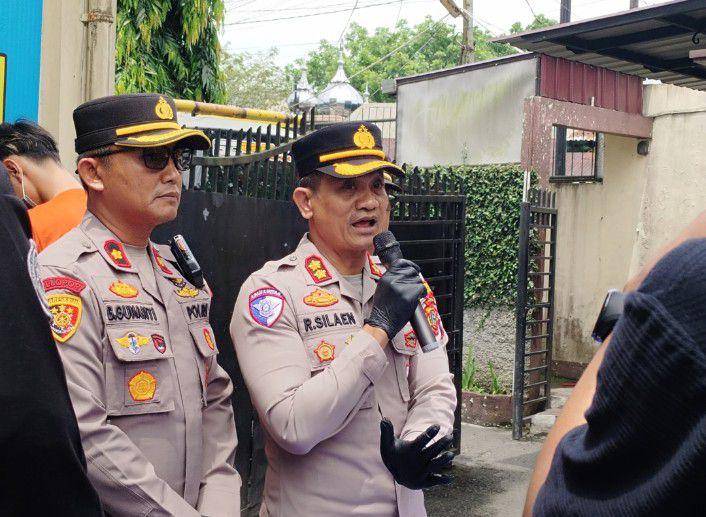 Wakapolrestabes Medan didampingi Kapolsek Sunggal (IDN Times/Eko Agus Herianto)