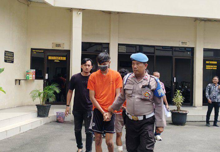 Pelaku curanmor ditangkap, curi motor warga saat belanja di kedai kelontong (IDN Times/Eko Agus Herianto)