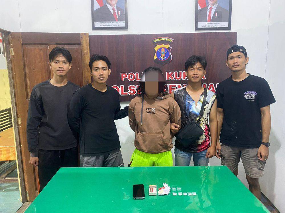 Nekat Edarkan Sabu di Depan Warung, Pria di Kukar Ditangkap Polisi