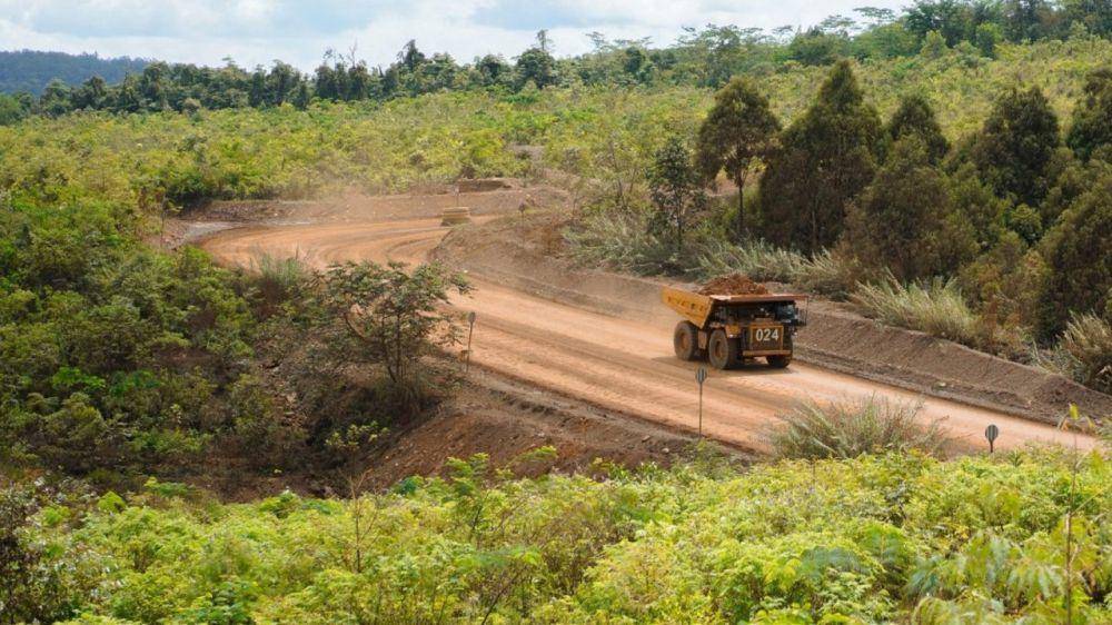 penggunaan alat berat dengan biodiesel PT Vale Indonesia. (instagram.com/ptvaleindonesia)