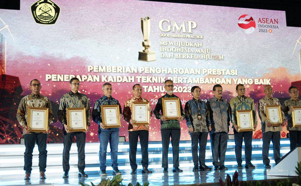 penghargaan kategori kategori teknik pertambangan dari kementerian esdm (vale.com)