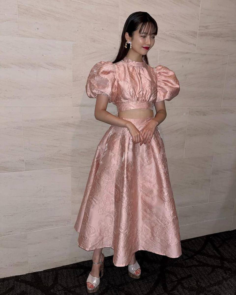 Haruka Shimazaki (instagram.com/paruuuuuru)