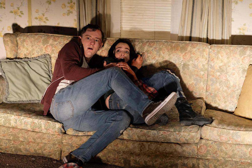 adegan dalam film The Strangers: Prey at Night. (dok. Aviron Pictures/The Strangers: Prey at Night)