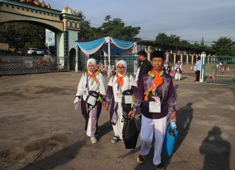 Seluruh Jemaah Haji Lampung 2025 Telah Diterbangkan, 4 Orang Ditunda