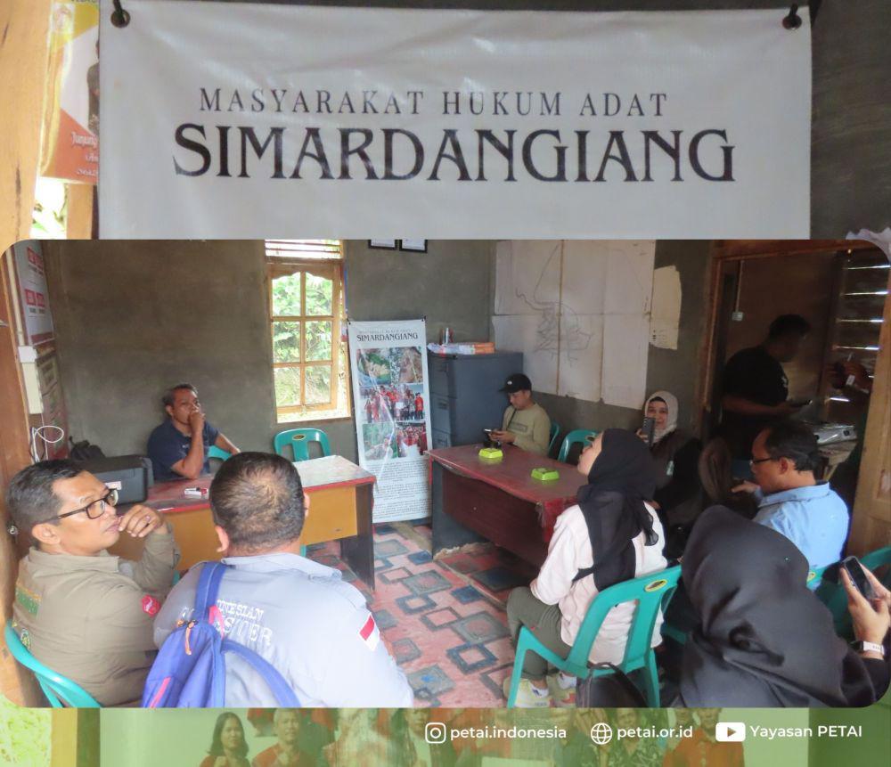 Kunjungan Pokja Penurunan Emisi GRK di Desa Simardangiang, Kecamatan Pahae Hulu, Kabupaten Tapanuli Utara (dok PETAI Sumut)