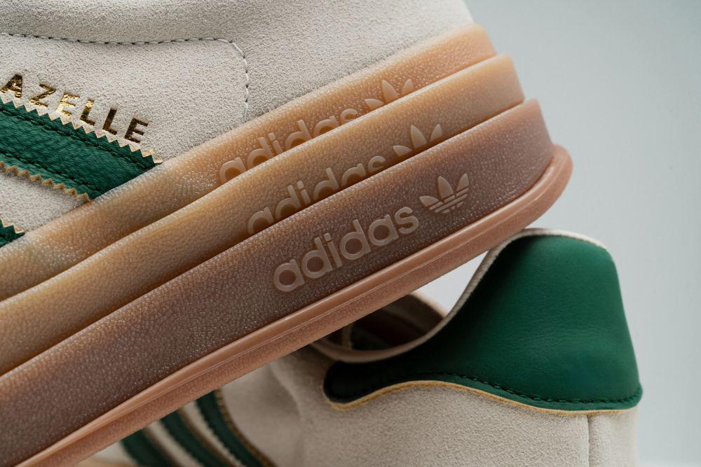 9 Jenis Sepatu Adidas Pria Terbaik 2025, Trendy dan Stylish