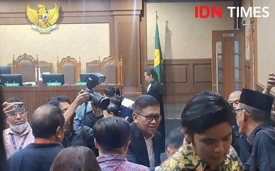 Pihak Hasto Protes Relevansi Pertanyaan Jaksa Soal OTT Harun Masiku
