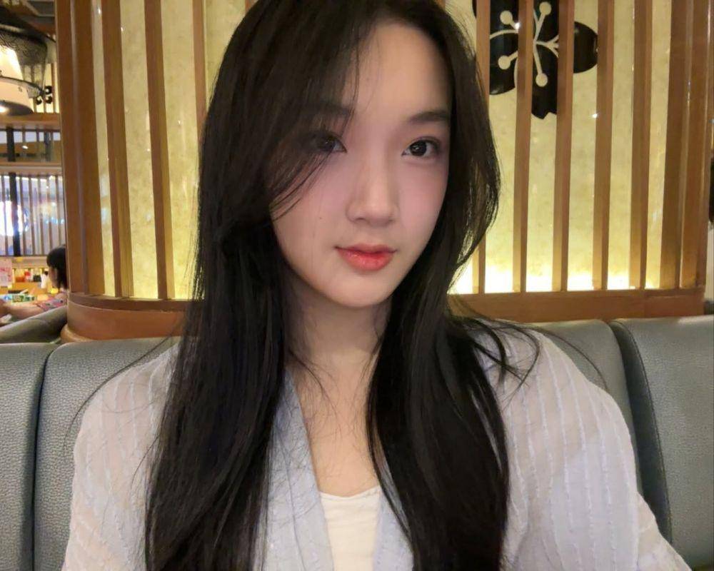 Delynn JKT48 (instagram.com/jkt48.delynn)
