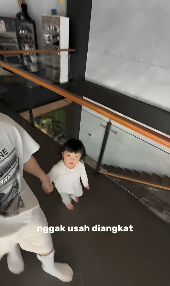Ameena dilaporkan Atta ke Dedi Mulyadi (instagram.com/attahalilintar)
