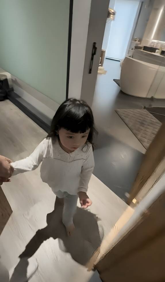 Ameena dilaporkan Atta ke Dedi Mulyadi (instagram.com/attahalilintar)
