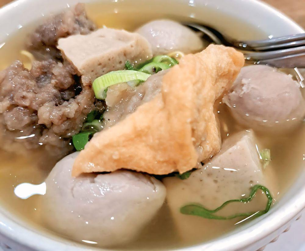 5 Rekomendasi Bakso Enak di Makassar, Rugi kalau gak Mampir