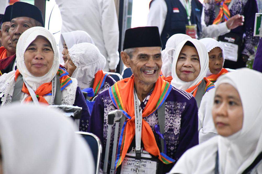 Para jemaah haji Kloter 12 Embarkasi Palembang. (Dok. Kemenag Sumsel)