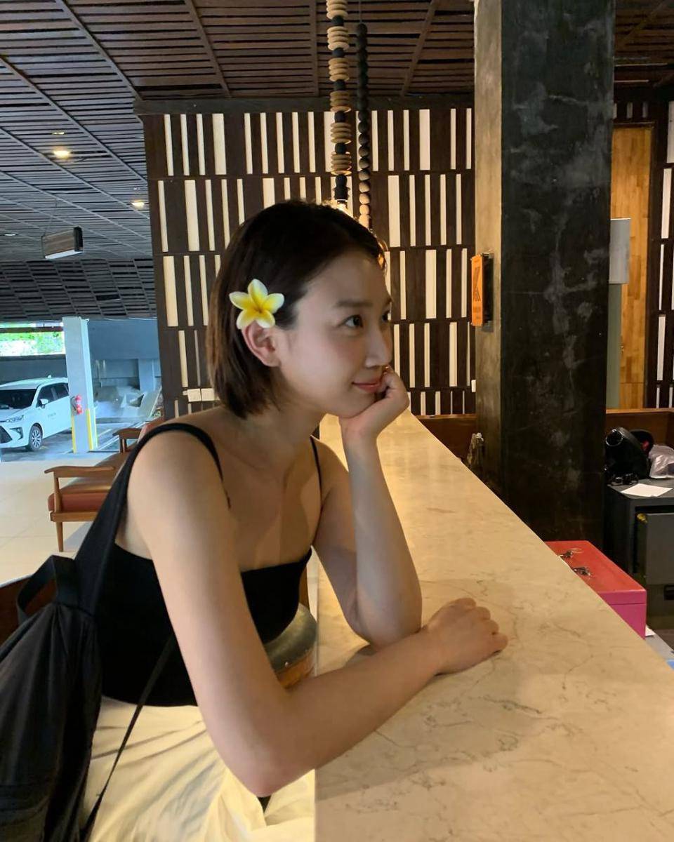 potret liburan Jang Hee Ryung di Bali (instagram.com/hehehe0)
