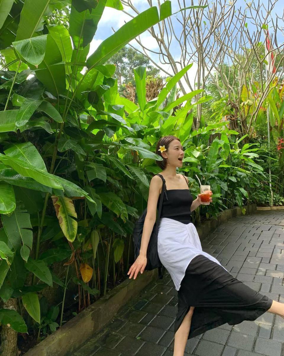 potret liburan Jang Hee Ryung di Bali (instagram.com/hehehe0)