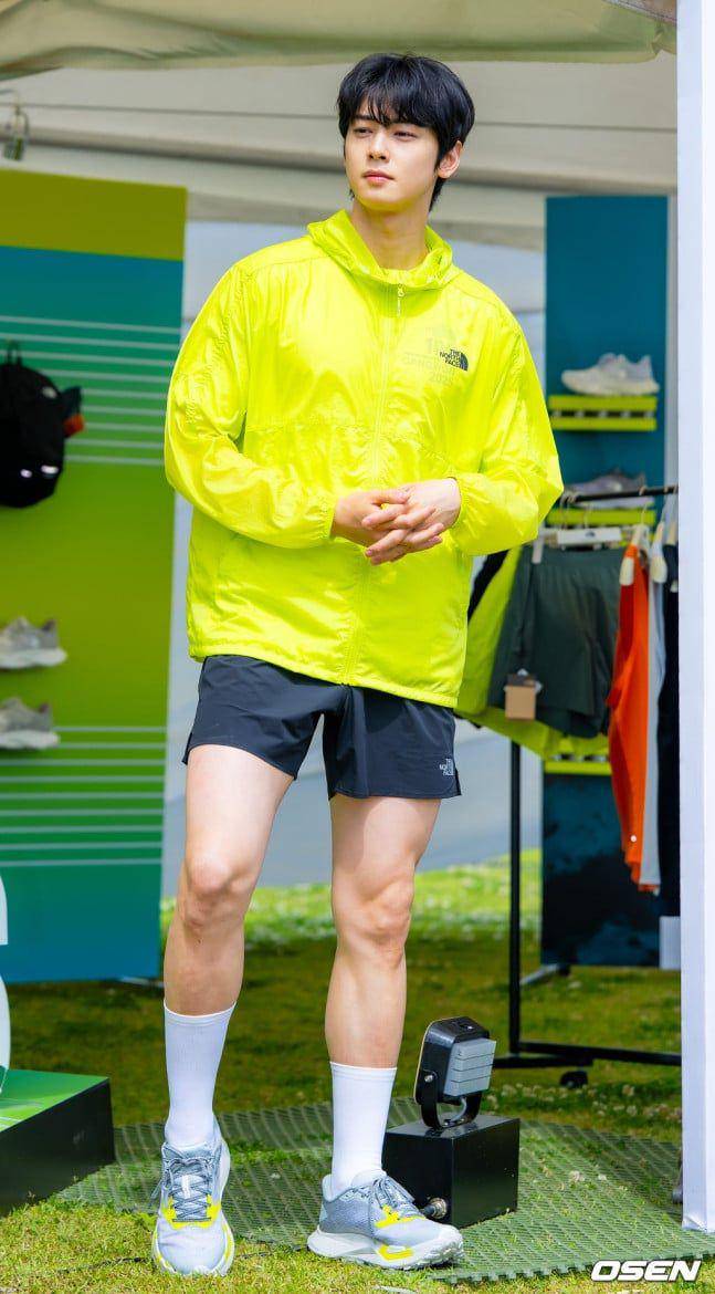 Cha Eun Woo ikut lomba lari (dok. OSEN via naver.com)
