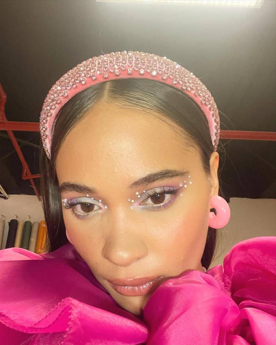 inspirasi eye makeup ala Aurora Ribero (instagram.com/auroraribero)