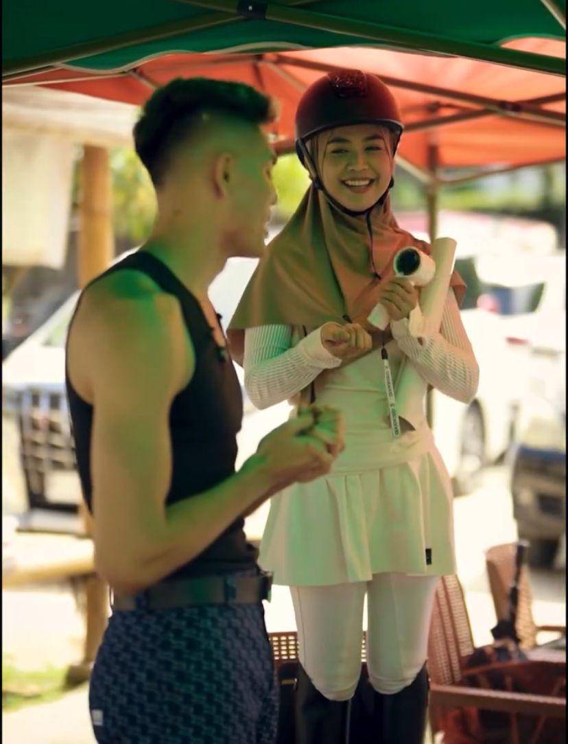 potret Ria Ricis berkuda bareng Aisar Khaled (Instagram.com/aisar_khaledd)