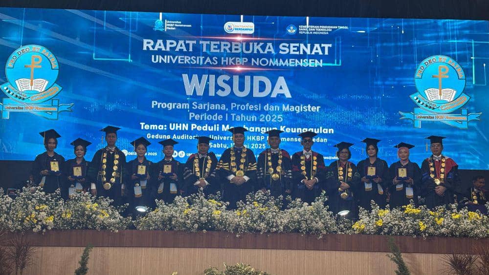 Wisuda mahasiswa Universitas HKBP Nommensen di Kampus Medan (dok.UHN)