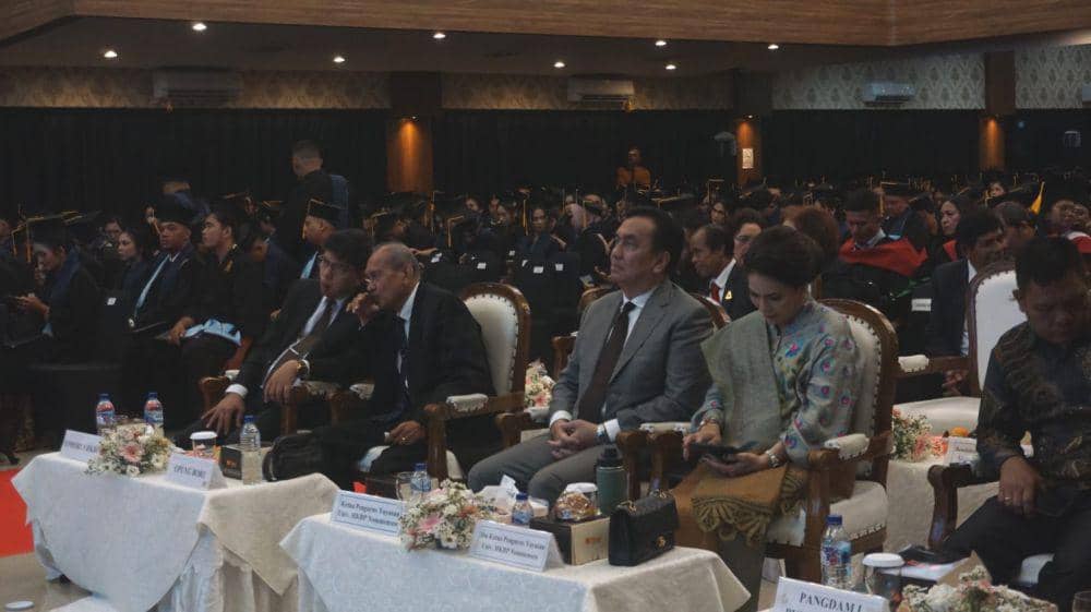 Wisuda mahasiswa Universitas HKBP Nommensen di Kampus Medan (dok.UHN)