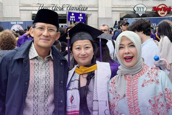 7 Potret Amyra Anak Sandiaga Uno Wisuda S2 di New York