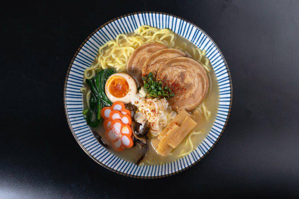 ilustrasi chashu sebagai topping ramen (pexels.com/Change C.C)
